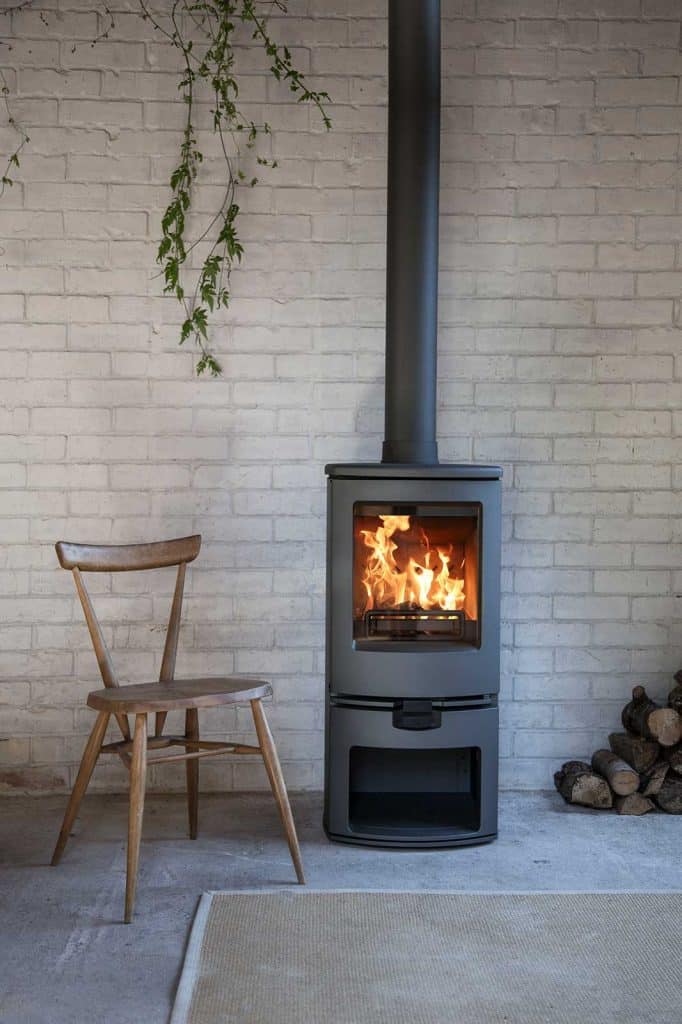 Charnwood-Arc-Woodburning-Stove-large-682x1024-1.jpg