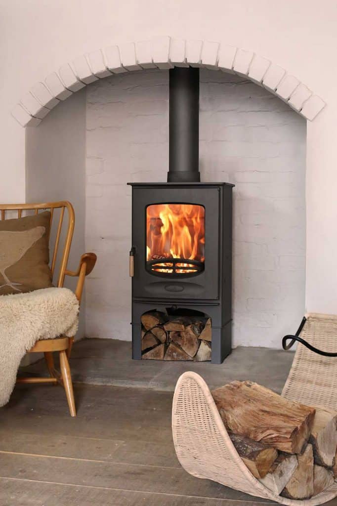 Charnwood-C-Eight-Woodburning-Stove-black-682x1024-1-1.jpg