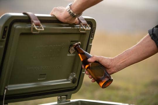 Fires-And-Braais-FAB-Rogue-Opening-Bottle.jpg