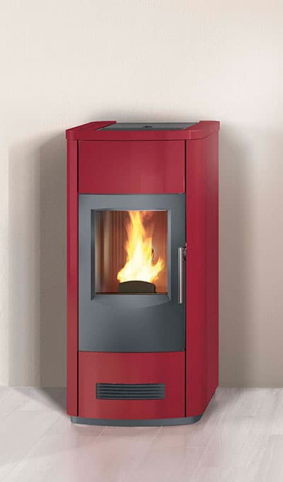 P158_PELLET_BURNING_FIREPLACE.jpg