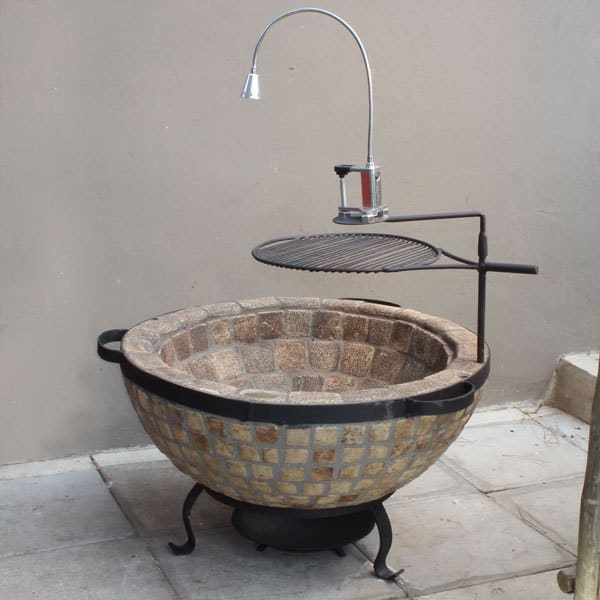 fires-and-braais-lampstand-lamp.jpg