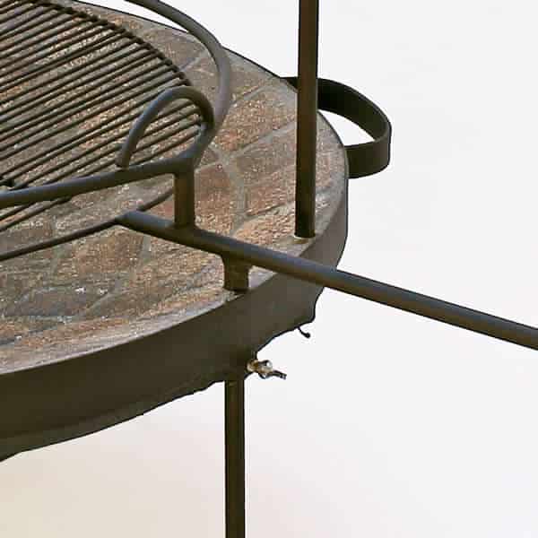 fires-and-braais-lock-nut-slab-close-up.jpg